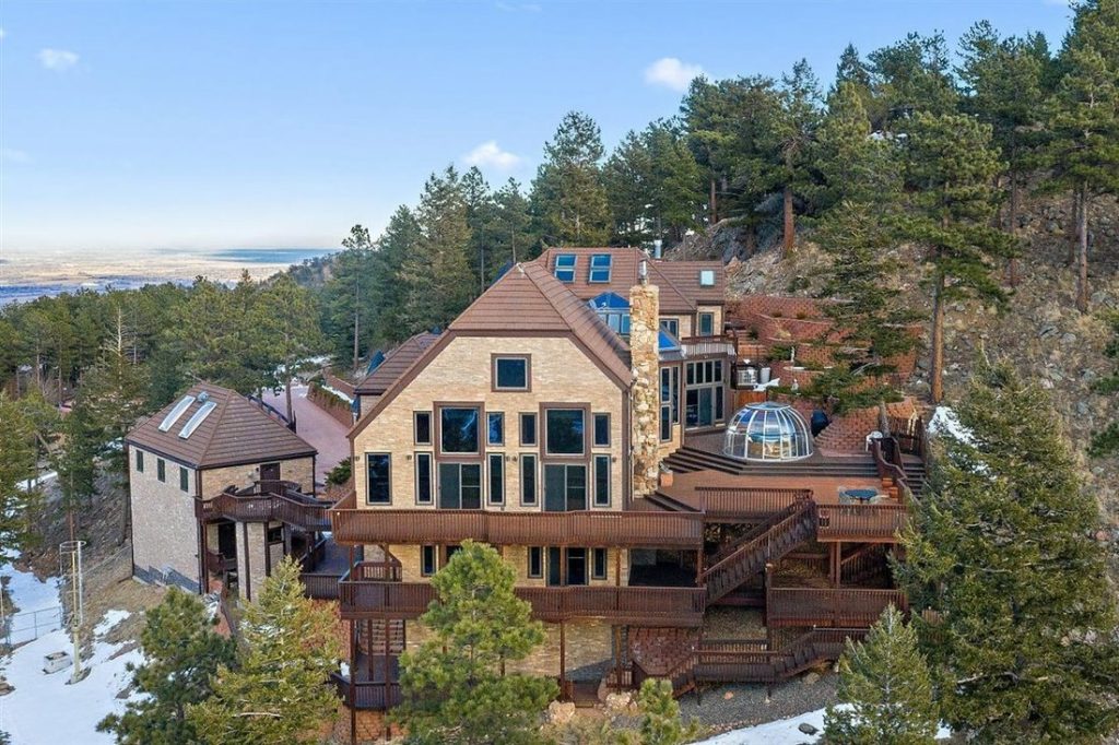 Exclusive Escapes: The Luxurious Hideaways of Boulder, Colorado for the Elite