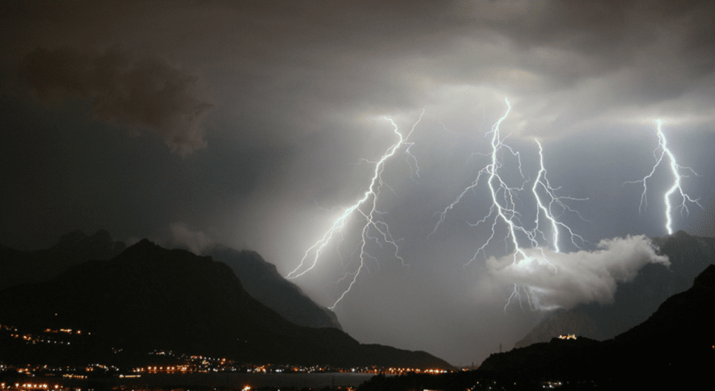 Unraveling the Mysteries of Lightning Season in Boulder, Colorado: What You Need to Know