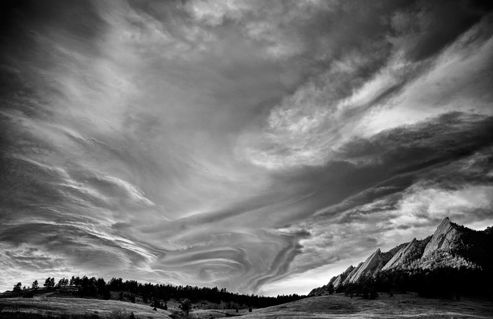 Capturing the Golden Glow: The Enchanting Autumn Sunrises of Boulder, Colorado