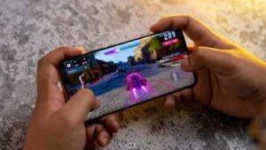 Why is mobile gaming so appealing to Boulder’s locals and Americans in general - AboutBoulder.com