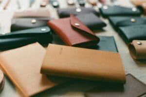 Buying Fashionable Wallets: How to Make the Right Pick - AboutBoulder.com