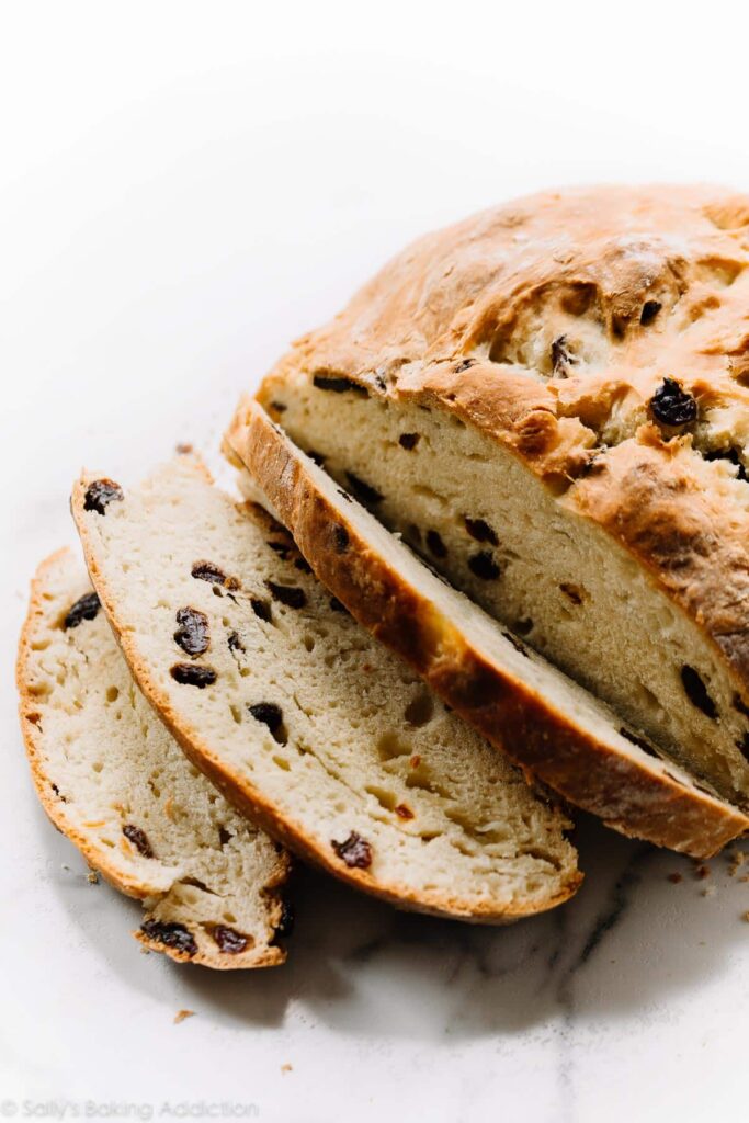 The_Evolution_of_Irish_Soda_Bread:_From_Ancient_Grains_to_Modern_Variations