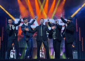 Picture of the a cappella band FACE: Photo by Katlyn Klicks